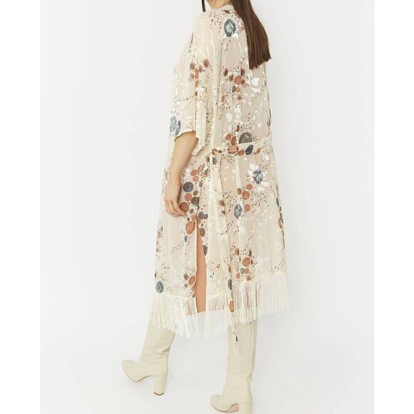 Jayley Cream Silk Blend Luxury Kimono with Tassel Detail in Ivory - Picture 3 of 8